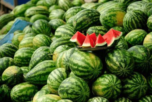 网红被打吃瓜,吃瓜群众热议，真相究竟如何？  第3张